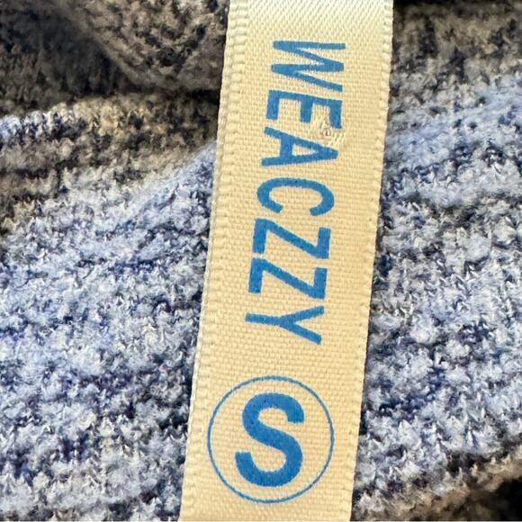 Weaczzy blue cowl neck tunic sweater shirt top size small S
b4 - Picture 2 of 3